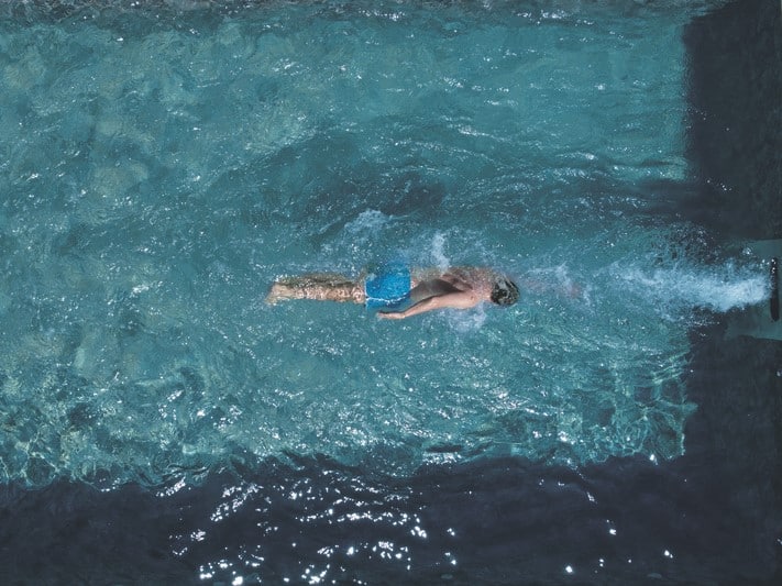 nage-contre-courant-sportive-piscine-magiline (1)